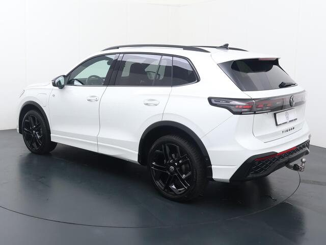 Volkswagen TIGUAN 1.5 eHybrid R-Line Business | 204 PK | SoH 100% | Automaat | Trekhaak wegklapbaar | Elek. achterklep | R-Line |
