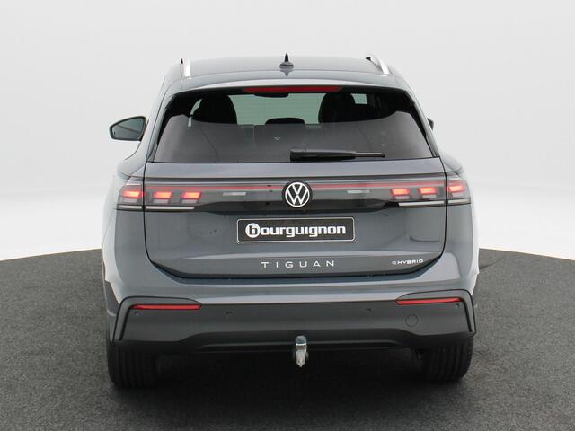 Volkswagen TIGUAN 1.5 eHybrid Life 204 Pk Stoel/Stuur Verwarming | 360° Camera | Adaptive Cruise | Trekhaak | Carplay | 18 Inch | 155 Km !!