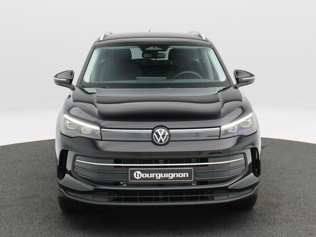 Volkswagen TIGUAN 1.5 eHybrid Life 204 Pk Stoel/Stuur Verwarming | 360° Camera | Adaptive Cruise | Trekhaak | Carplay | 18 Inch | 155 Km !!