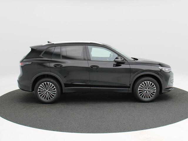 Volkswagen TIGUAN 1.5 eHybrid Life 204 Pk Stoel/Stuur Verwarming | 360° Camera | Adaptive Cruise | Trekhaak | Carplay | 18 Inch | 155 Km !!