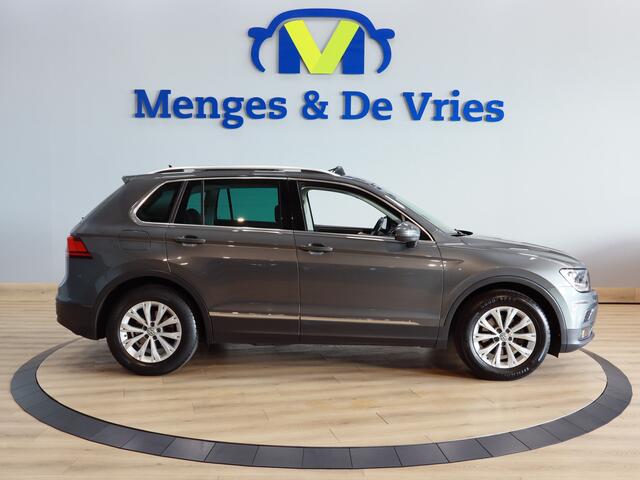 Volkswagen TIGUAN 1.5 TSI ACT Comfortline Business Airco ECC | Panorama | Trekhaak | Stoel Verwarming | Apple Carplay | Navigatie | NAP