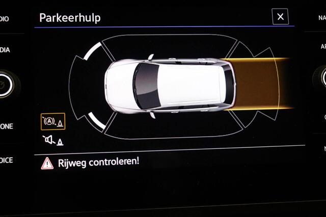 Volkswagen TIGUAN Allspace 1.5 TSI R-Line 7p. | NAVIGATIE | CAMERA | TREKHAAK