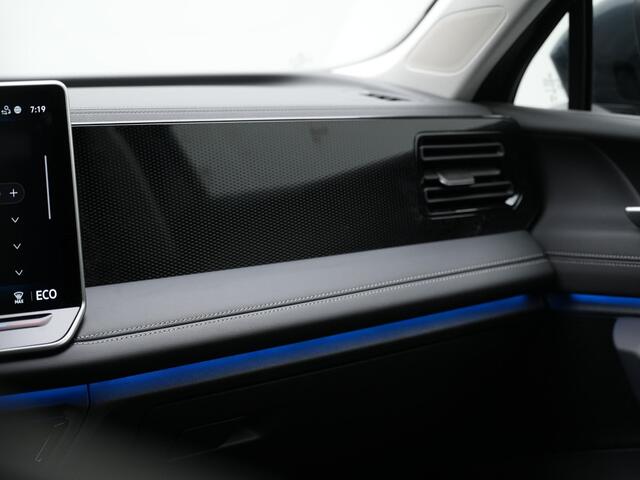 Volkswagen TIGUAN 1.5 eHybrid 204 pk Life Edition | Trekhaak | 360 Camera | Adaptief onderstel | Stuur-/stoelverwarming | Adaptive Cruise