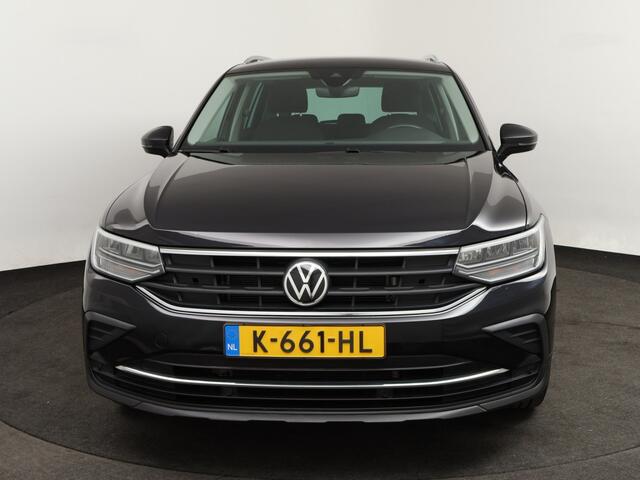 Volkswagen TIGUAN 1.5 TSI Life | Trekhaak o 19 inch R-Line o Camera o CarPlay