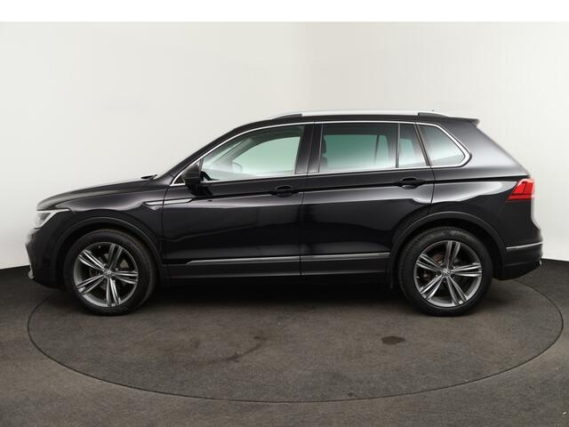 Volkswagen TIGUAN 1.5 TSI Life | Trekhaak o 19 inch R-Line o Camera o CarPlay