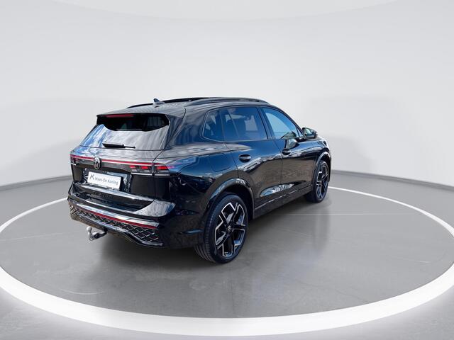 Volkswagen TIGUAN 1.5eHybrid 200kW/272PK R-Line Black Style · Panoramadak · Leder · Harman Kardon · 360°Camera · Trekhaak · Garantie t/m 18-06-2030 of 100000km