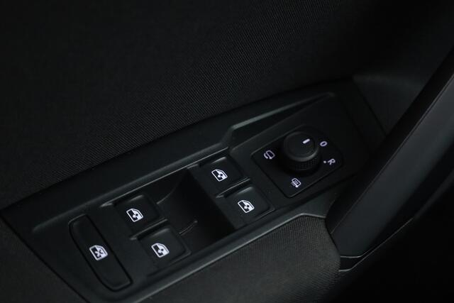 Volkswagen TIGUAN 1.4 TSI eHybrid Life | Pano | IQ. Light | Digi. Dashboard | Camera | Adapt. Cruise | 4x Stoelverw. | Apple CarPlay |