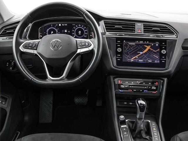 Volkswagen TIGUAN 1.4 TSI 245pk DSG eHybrid Elegance · SOH 92,1% · Panoramadak · Camera · Wegklapbare Trekhaak · Dodehoek Detectie · Stoel-& Stuurverwarming · 18'' Inch ·
