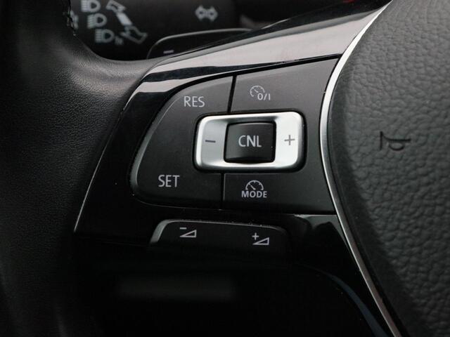 Volkswagen TIGUAN 1.4 TSi 150 Pk Automaat Comfortline | Stoelverwarming | Trekhaak | Adaptive cruise | Climatronic | Parkeersensoren | 18 Inch | 90.098 Km !!