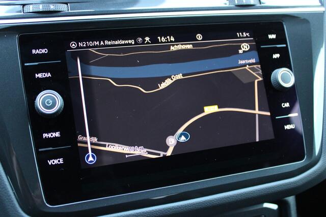 Volkswagen TIGUAN 1.5 TSI 150PK R-Line Business+ |PANO|TREKHAAK|BLACK-STYLE|IQ.LIGHTS|