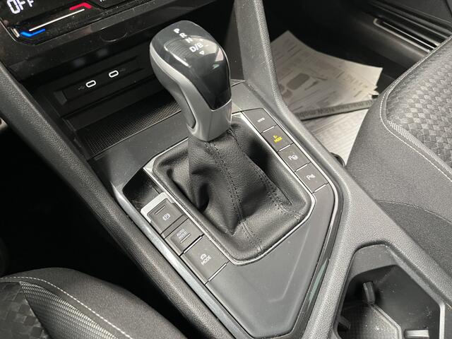 Volkswagen TIGUAN 1.4 TSI eHybrid Life Active / AUTOMAAT/ 245PK/ PANO/ ELEK.ACHTERKLEP/ STUUR+STOELVERWARM./ DCC/ DODEHOEK/ ACC/ PARK.SENSOR.V+A/ CAMERA/ APP-CONNECT/ DIGITAL DASH/ NAVI/ DAB/ CLIMA/ LED/ 18'' LMV