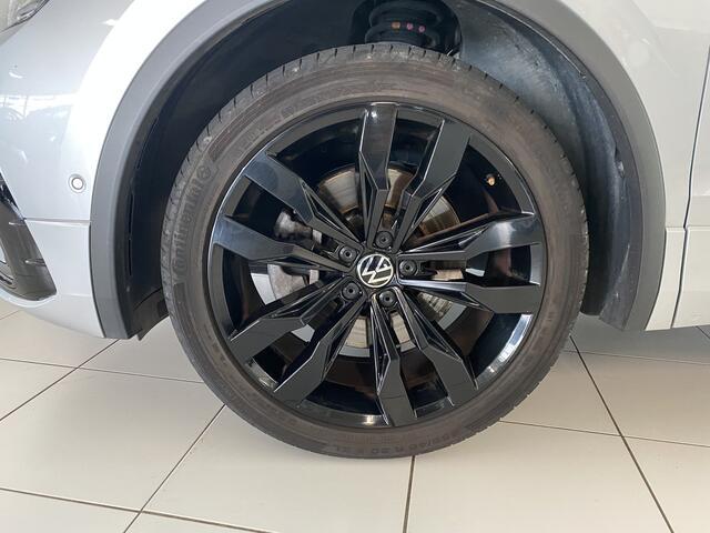 Volkswagen TIGUAN 1.4 TSI eHybrid R-Line Business+Black style Panoramadak / /Carplay/ Leer/ Headup