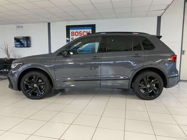 Volkswagen TIGUAN 1.4 TSI eHybrid R-Line Business+Black style Panoramadak / Trekhaak /Carplay/ Leer/ Headup