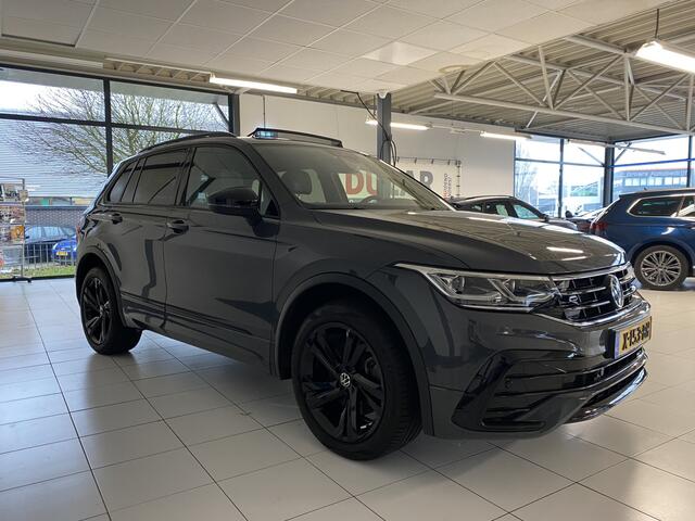 Volkswagen TIGUAN 1.4 TSI eHybrid R-Line Business+Black style Panoramadak / Trekhaak /Carplay/ Leer/ Headup