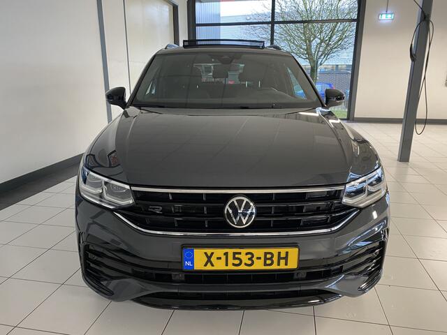 Volkswagen TIGUAN 1.4 TSI eHybrid R-Line Business+Black style Panoramadak / Trekhaak /Carplay/ Leer/ Headup