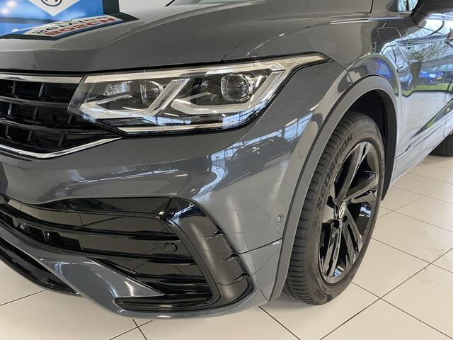 Volkswagen TIGUAN 1.4 TSI eHybrid R-Line Business+Black style Panoramadak / Trekhaak /Carplay/ Leer/ Headup