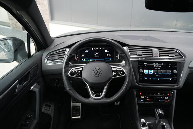 Volkswagen TIGUAN 1.4 TSI eHybrid R-Line Business+ - Keyless - Stoel/Stuurverwarming - Trekhaak - ACC - Rijklaar