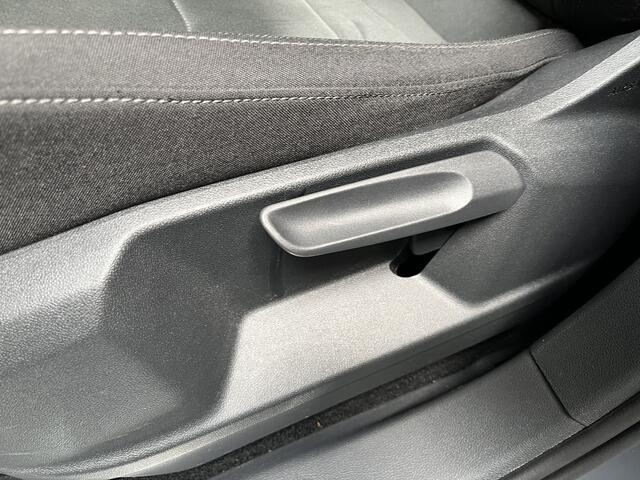 Volkswagen TIGUAN 1.4 TSI eHybrid Elegance / AUTOMAAT/ TREKHAAK/ PANO/ 245 PK/ CAMERA/ PARK. SENSOREN/ IQ. LIGHT/ STOEL-STUURVERWARM./ ADAPT. CRUISE/ APP CONNECT/ NAVI/ CLIMA/ DAB/ 18" LMV