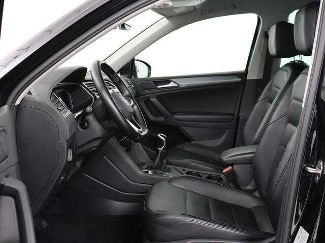 Volkswagen TIGUAN 1.5 TSI Life Business | Leder | Stoelverwarming | Keyless | Carplay | Adaptive cruise | Navigatie | Parkeerhulp | Full LED | Stuurverwarming | Virtual Cockpit | Climate control | DAB | Bluetooth