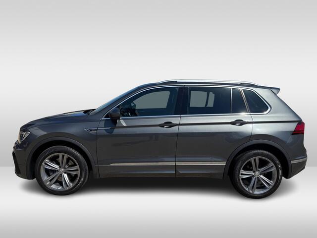 Volkswagen TIGUAN 2.0 TSI 4Motion R-Line - Pano - Trekhaak - Navi - Camera - Stoelverwarming - Rijklaar