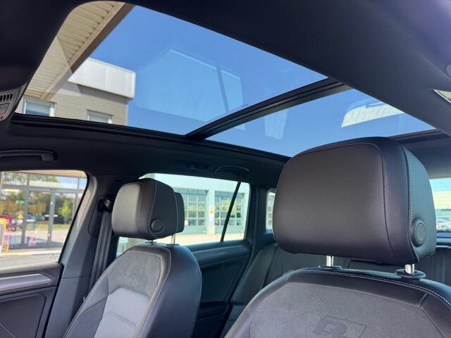 Volkswagen TIGUAN 2.0 TSI 4Motion R-Line - Pano - Trekhaak - Navi - Camera - Stoelverwarming - Rijklaar