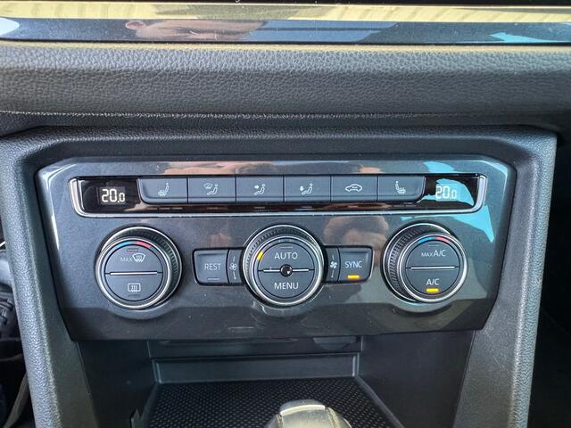 Volkswagen TIGUAN 2.0 TSI 4Motion R-Line - Pano - Trekhaak - Navi - Camera - Stoelverwarming - Rijklaar