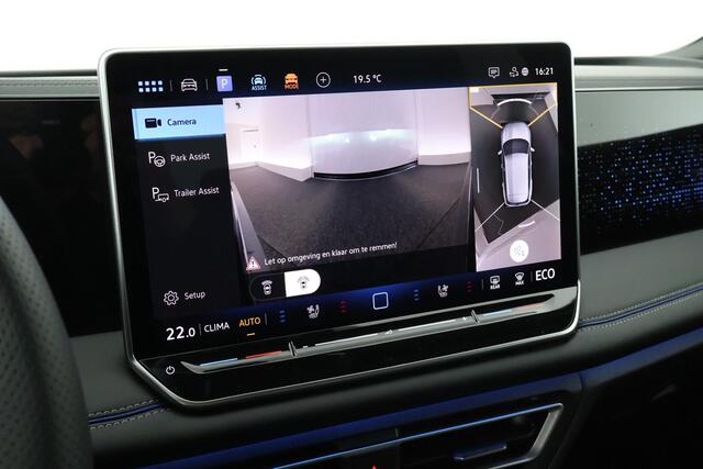 Volkswagen TIGUAN 1.5 eHybrid 204pk R-Line Edition Black Style Oryxwit Trekhaak 360Camera Leder Memory Stoel + Stuurverwarming Keyless Navigatie