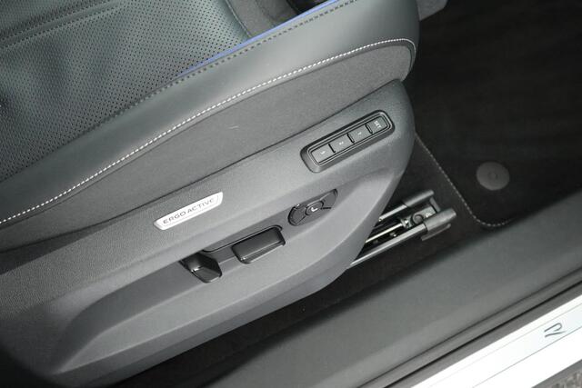 Volkswagen TIGUAN 1.5 eHybrid 204pk R-Line Edition Black Style Oryxwit Trekhaak 360Camera Leder Memory Stoel + Stuurverwarming Keyless Navigatie