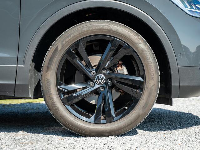 Volkswagen TIGUAN 1.5 TSI Life Business // PDC // Camera // Navigatie // Stuur en stoelverwarming