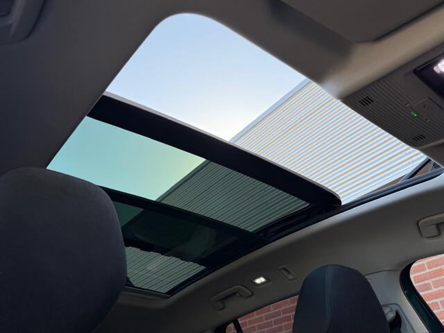 Volkswagen TIGUAN 1.5 eHybrid Elegance 204pk | Trekhaak | 360 Camera | Panoramadak | 20 Inch | Head up | Dode hoek | Elek. klep | incl. verlengde garantie