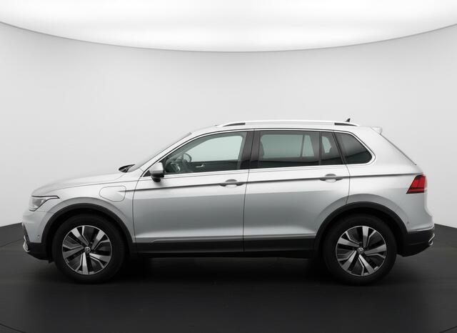 Volkswagen TIGUAN e-Hybrid 245PK DSG ELEGANCE TREKHAAK/HEAD-UP/VIRTUAL/360CAMERA