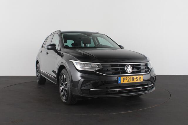 Volkswagen TIGUAN 1.5 TSI Life Business > Camera/Trekhaak/Winterpakket/17inch/ACC...