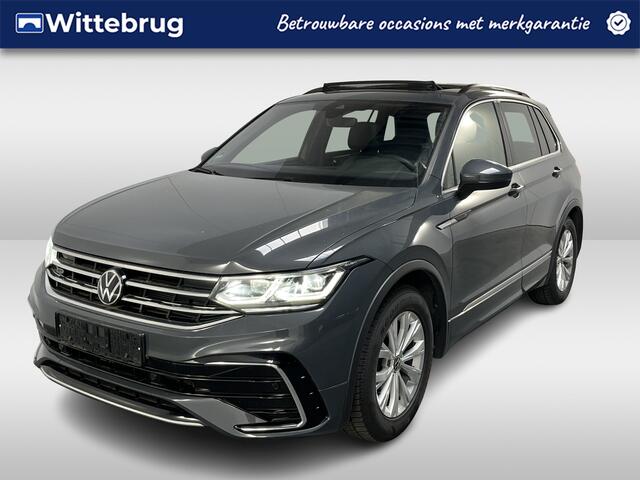 Volkswagen TIGUAN 1.5 TSI R-Line / AUTOMAAT/ PANODAK/ DIGITAL DASH/ CRUISE/ APP-CONNECT/ CLIMATE/ STOELVERWARMING/ PARK. SENSOREN/ 19" LMV