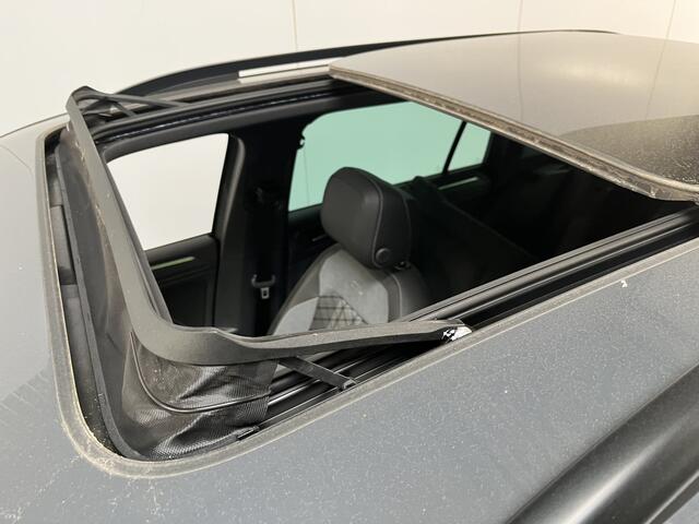 Volkswagen TIGUAN 1.5 TSI R-Line / AUTOMAAT/ PANODAK/ DIGITAL DASH/ CRUISE/ APP-CONNECT/ CLIMATE/ STOELVERWARMING/ PARK. SENSOREN/ 19" LMV