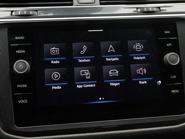 Volkswagen TIGUAN Allspace 1.5 TSi 150 Pk Automaat Life 7 Persoons | Stoel/Stuurverwarming | Camera | Adaptive cruise | CarPlay | Navigatie | Climatronic | 18 Inch | 46.088 Km !!