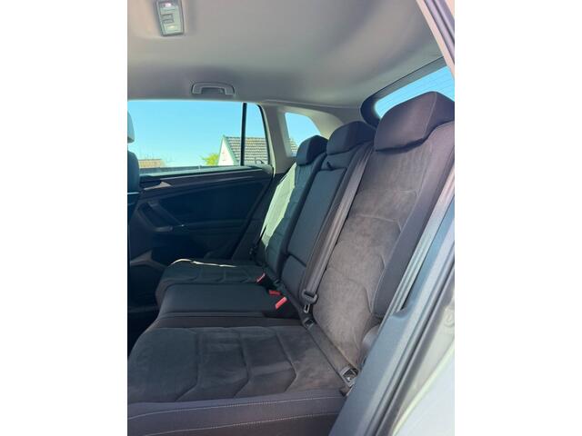 Volkswagen TIGUAN 2.0 TSI 4motion R-Line 220pk AUT / Elek. achterklep / Camera / Park assist / Carplay