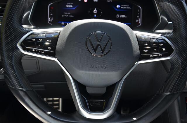 Volkswagen TIGUAN Allspace 1.5 TSI R-Line Business+ 7 Persoons. Automaat/Navi/Pdc/Ecc/Achteruitrijcamera/Panoramadak/Stoel&Stuur verwarming/Virtueel dashboard/Privacy-Glass/Cr-Controle/19-Inc Lmv/Trekhaak-wegklapbaar