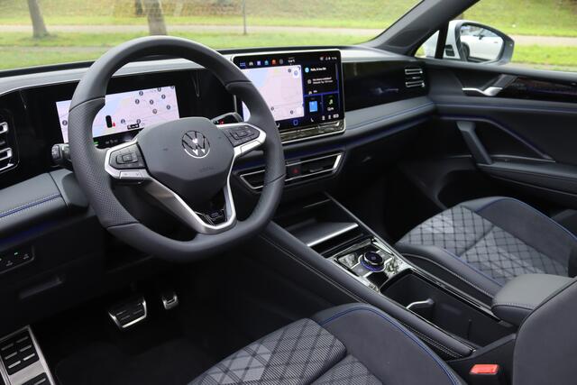 Volkswagen TIGUAN 1.5 eHybrid 272pk R-Line Pano/IQ.Light/360/Keyless/ACC/DCC/ErgoActive/ Dodehoek/20"/Trekhaak wegkl.