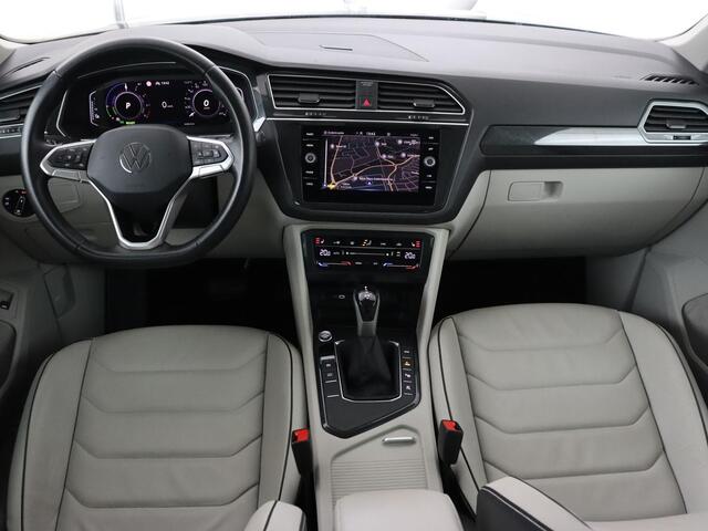 Volkswagen TIGUAN 1.4 TSI eHybrid Life Business | SOH 93,8% | Panoramadak | Leder | Stoelverwarming | 360 Camera | Adaptive cruise | Virtual Cockpit | Carplay | Park Assist | Keyless | Navigatie | PHEV | Plug In