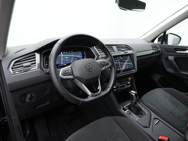 Volkswagen TIGUAN 1.4 TSI 245 pk eHybrid Elegance | Discover Pro | 360 Camera | IQ Light | Stuur-/stoelverwarming | Side Assist