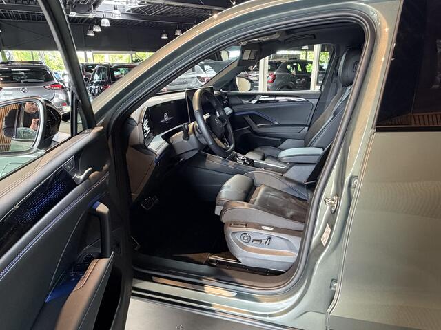 Volkswagen TIGUAN 1.5 eHybrid R-Line Edition 272 PK Cipressino Green Volleder interieur Panorama Navigatie Sfeerverlichting lmv volledig led verlichting El,trekhaak