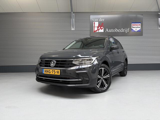Volkswagen TIGUAN 1.5 TSI/PDC V+A/CAM/TREKH WEGKL/EL A KLEP/CARPLAY/ENZ