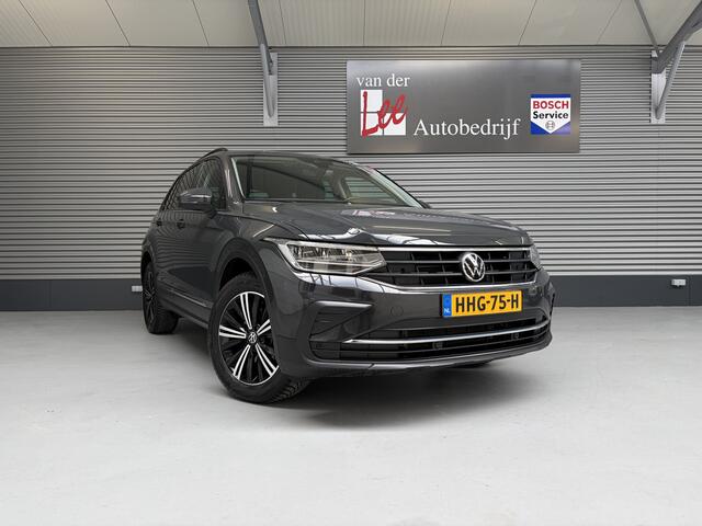 Volkswagen TIGUAN 1.5 TSI/PDC V+A/CAM/TREKH WEGKL/EL A KLEP/CARPLAY/ENZ