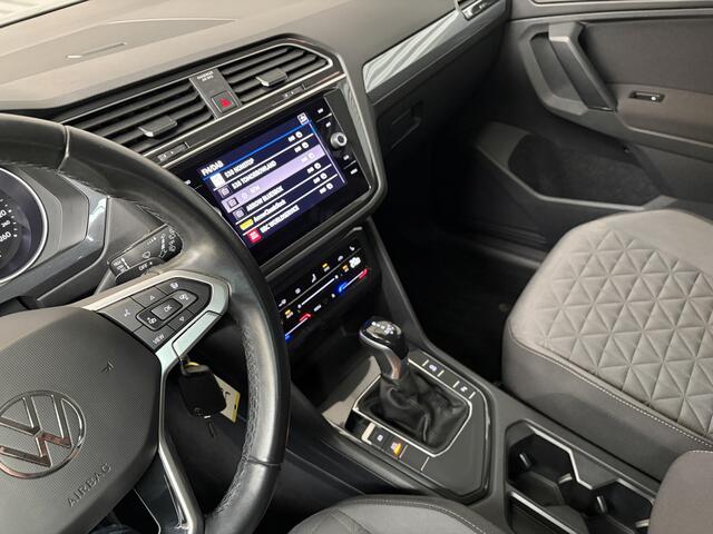 Volkswagen TIGUAN 1.5 TSI/PDC V+A/CAM/TREKH WEGKL/EL A KLEP/CARPLAY/ENZ