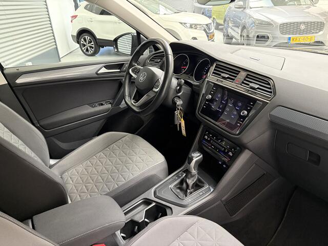 Volkswagen TIGUAN 1.5 TSI/PDC V+A/CAM/TREKH WEGKL/EL A KLEP/CARPLAY/ENZ