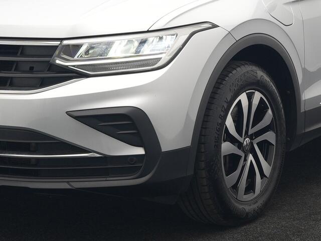 Volkswagen TIGUAN 1.4 TSI eHybrid Active PHEV 245pk Dealer O.H. | Trekhaak Af Fabriek | Adaptive Cruise | Camera | Stoelen & Stuur Verwarmd | Apple Carplay | Navigatie | Virtual Cockpit | DAB | Plug In Hybrid |