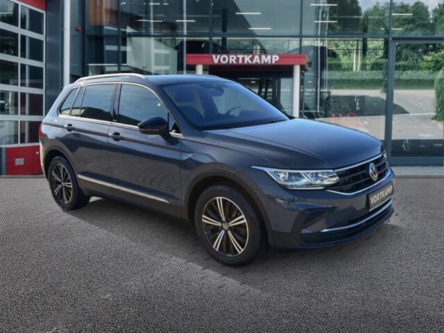 Volkswagen TIGUAN 1.5 TSI DSG 150PK LIFE NAVI/ACC/E-KLEP/PDC/STOELVERW