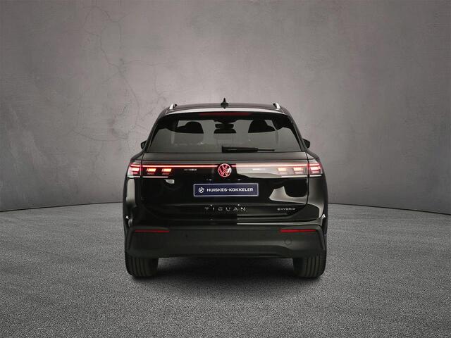 Volkswagen TIGUAN Life 1.5 TSI eHybrid 204pk DSG Automaat Trekhaak, Navigatie, Adaptive cruise control, Elektrische achterklep, LED koplampen, 360 camera