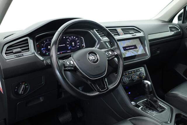 Volkswagen TIGUAN Allspace 1.5 TSI R-Line ext. 7p. DSG | Pano | 360cam | Digi. Dashboard | Elek. Trekhaak | Leder | All Season | Keyless | X
