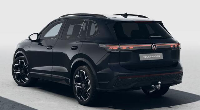 Volkswagen TIGUAN 1.5 eHybrid 204PK DSG R-Line Edition / Black Style / Trekhaak / Panoramadak / 20'' LMV / VW